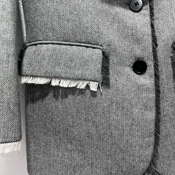Tweed Gray Blazer with Notched Lapels and Structured Shoulders Small - Picture 12 of 13